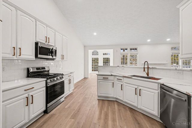 527 Sage Run Drive, Turtle Creek Twp, OH 45036