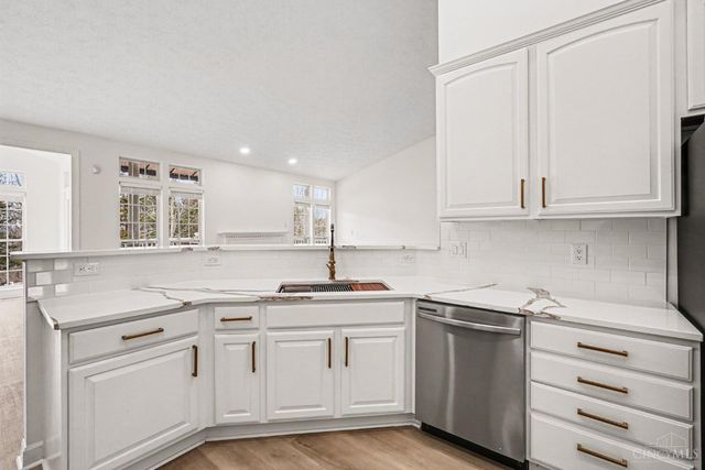 527 Sage Run Drive, Turtle Creek Twp, OH 45036