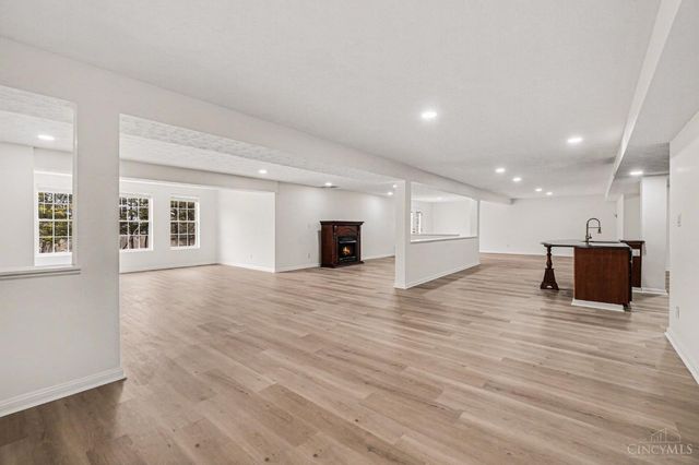 527 Sage Run Drive, Turtle Creek Twp, OH 45036