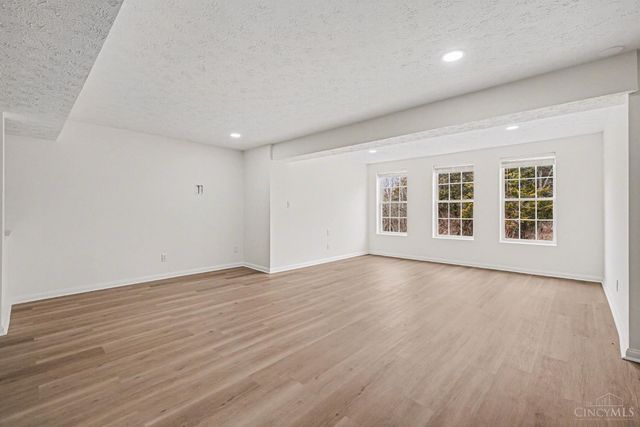 527 Sage Run Drive, Turtle Creek Twp, OH 45036