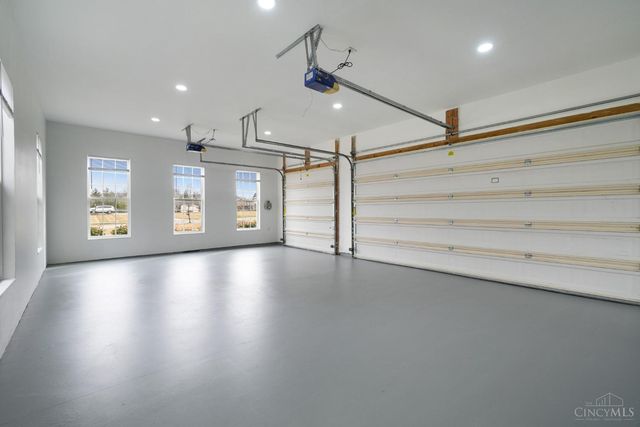 527 Sage Run Drive, Turtle Creek Twp, OH 45036