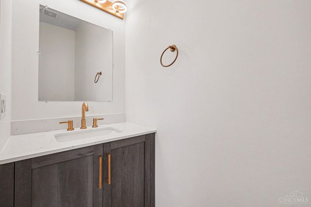 527 Sage Run Drive, Turtle Creek Twp, OH 45036