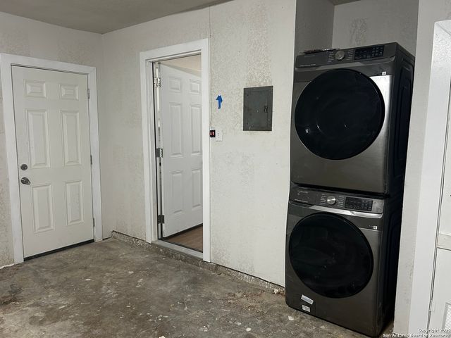 7447 Fieldgate, San Antonio, TX 78227