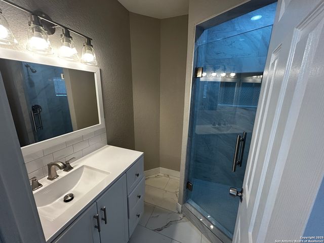7447 Fieldgate, San Antonio, TX 78227