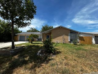 7447 Fieldgate, San Antonio, TX 78227