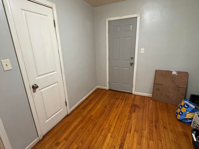 20290 Woodmont Street, Harper Woods, MI 48225