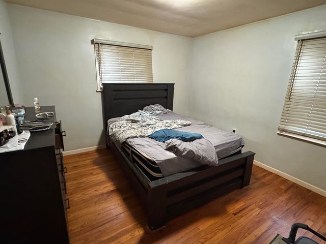 20290 Woodmont Street, Harper Woods, MI 48225