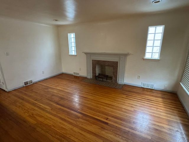 20290 Woodmont Street, Harper Woods, MI 48225