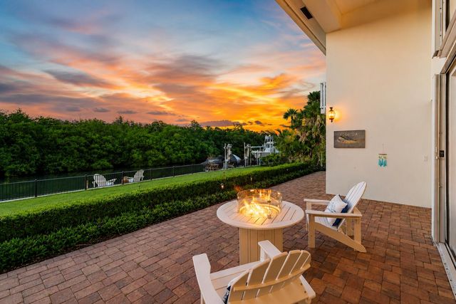 8565 SE Palm Street, Hobe Sound, FL 33455