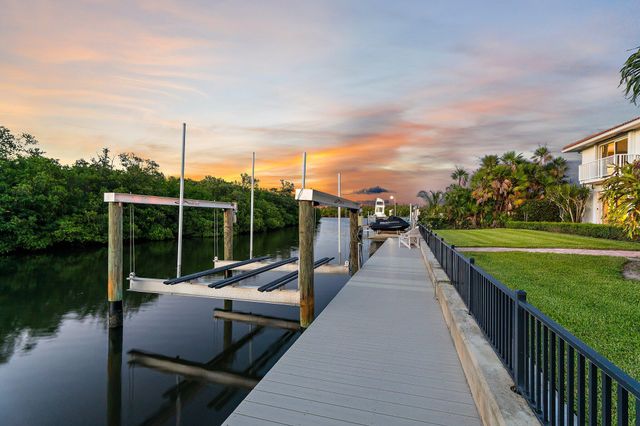 8565 SE Palm Street, Hobe Sound, FL 33455