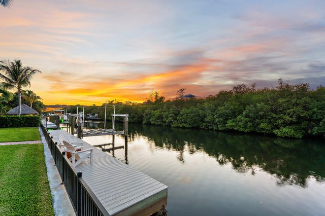 8565 SE Palm Street, Hobe Sound, FL 33455