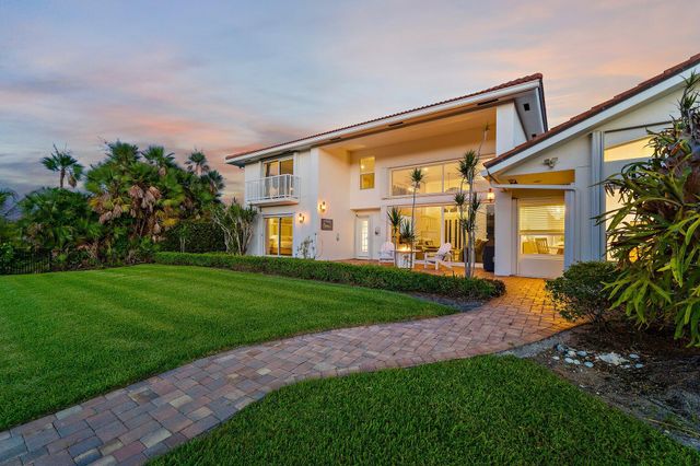 8565 SE Palm Street, Hobe Sound, FL 33455