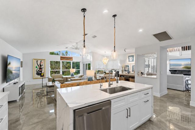 8565 SE Palm Street, Hobe Sound, FL 33455