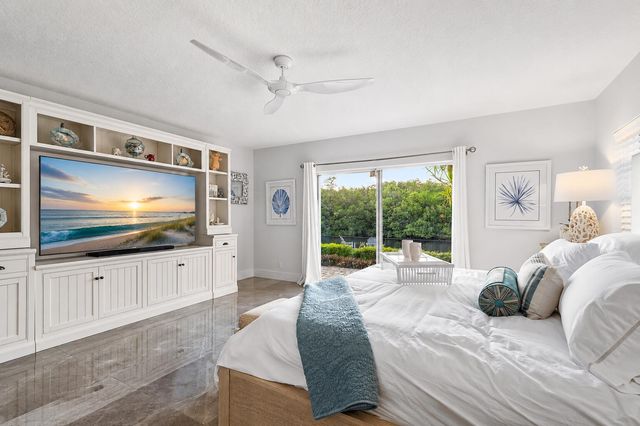 8565 SE Palm Street, Hobe Sound, FL 33455
