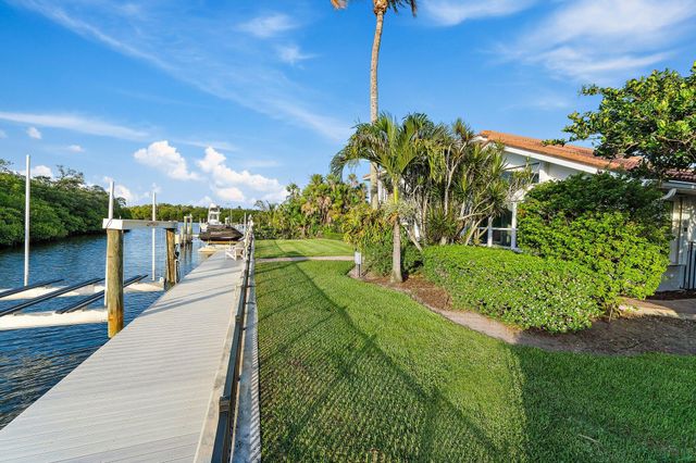 8565 SE Palm Street, Hobe Sound, FL 33455