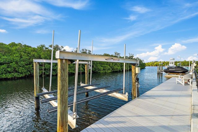 8565 SE Palm Street, Hobe Sound, FL 33455