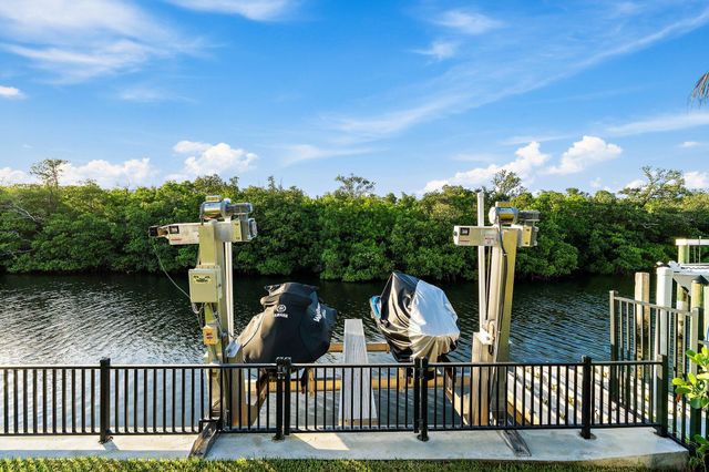 8565 SE Palm Street, Hobe Sound, FL 33455