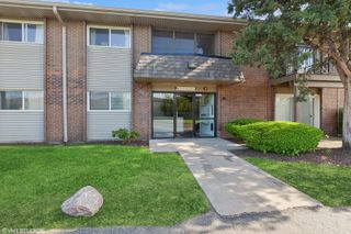 2301 BEAU MONDE Boulevard 106, Lisle, IL 60532