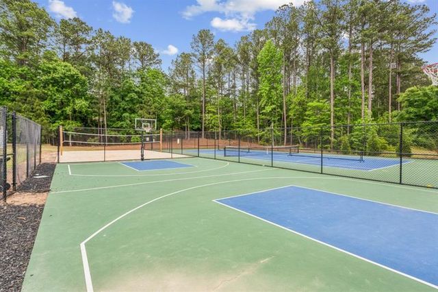 89 Clubhouse Way, Acworth, GA 30101