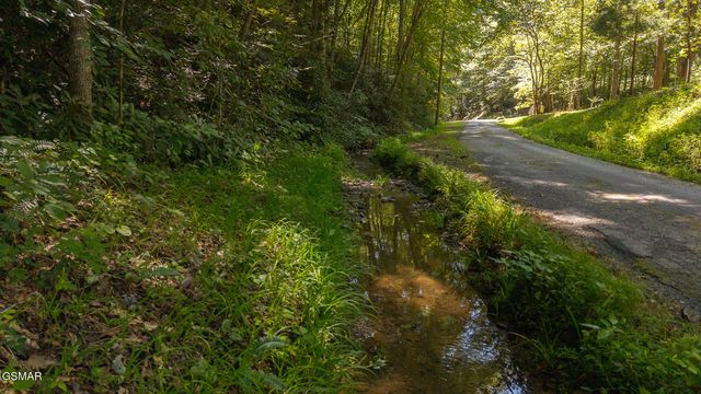 997 Miller Hollow Road, Bean Station, TN 37708