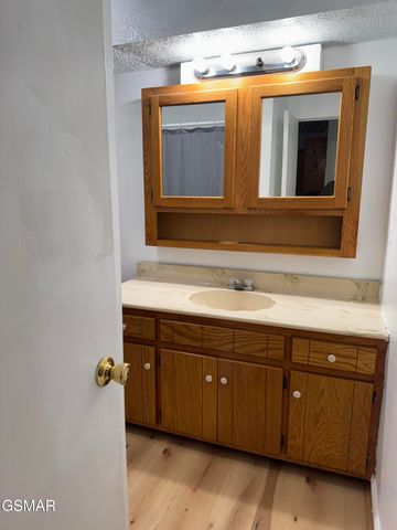 997 Miller Hollow Road, Bean Station, TN 37708