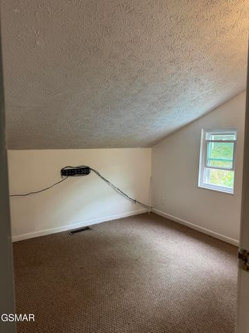 997 Miller Hollow Road, Bean Station, TN 37708