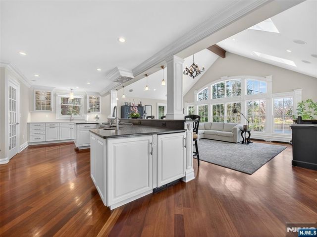 240 Green Ridge Road, Franklin Lakes, NJ 07417