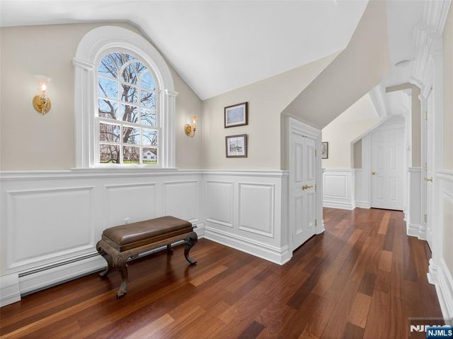 240 Green Ridge Road, Franklin Lakes, NJ 07417