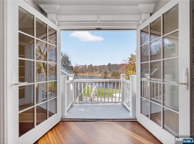 240 Green Ridge Road, Franklin Lakes, NJ 07417