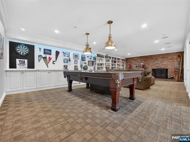 240 Green Ridge Road, Franklin Lakes, NJ 07417