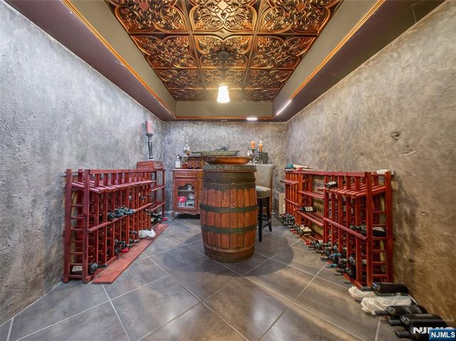 240 Green Ridge Road, Franklin Lakes, NJ 07417