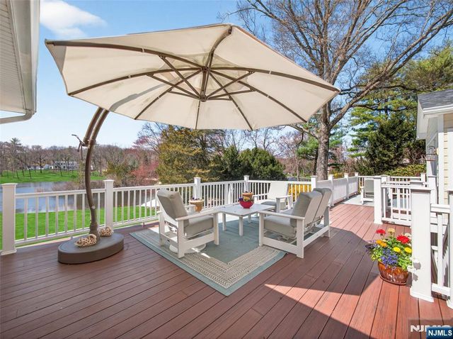 240 Green Ridge Road, Franklin Lakes, NJ 07417