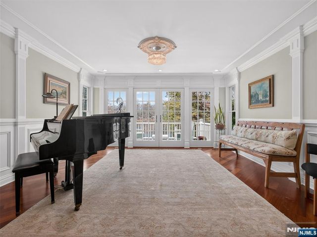 240 Green Ridge Road, Franklin Lakes, NJ 07417