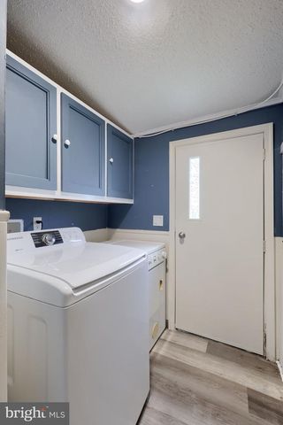 671 LILAC DR, New Providence, PA 17560