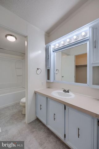 671 LILAC DR, New Providence, PA 17560
