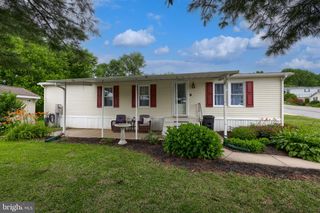 671 LILAC DR, New Providence, PA 17560