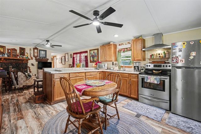9243 COOPER TERRACE, Brooksville, FL 34601
