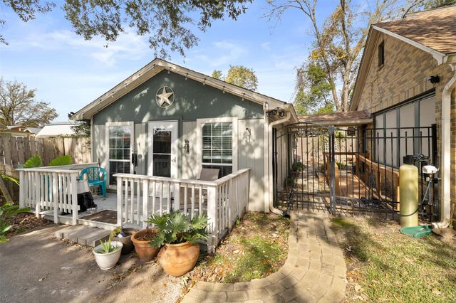 205 Jephson Drive, Alvin, TX 77511