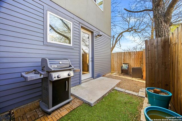 615 Fulton Ave Bldg 3, San Antonio, TX 78212