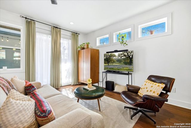 615 Fulton Ave Bldg 3, San Antonio, TX 78212