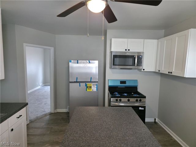 1810 Saint Elmo Avenue NE, Canton, OH 44705