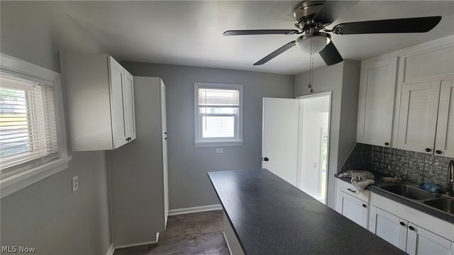 1810 Saint Elmo Avenue NE, Canton, OH 44705