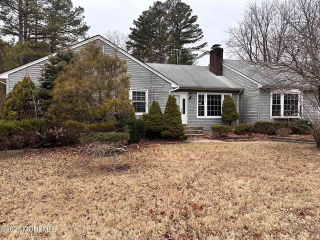 702 Cassville Road, Jackson, NJ 08527