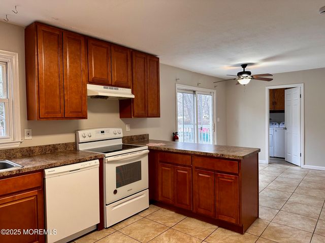 702 Cassville Road, Jackson, NJ 08527