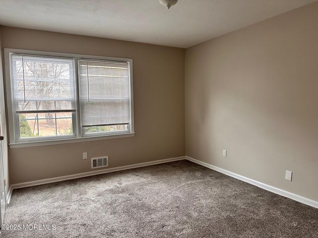 702 Cassville Road, Jackson, NJ 08527