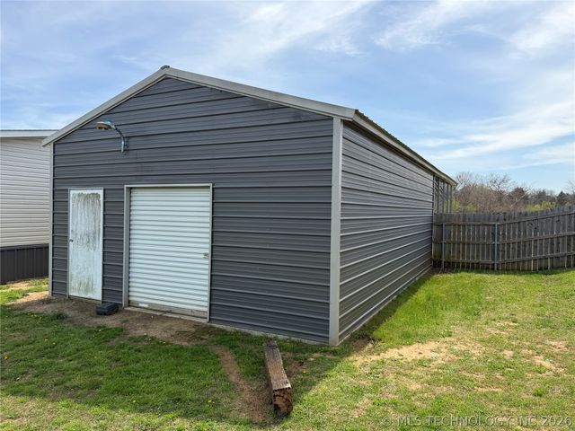 505 Cale Lane, Calera, OK 74730