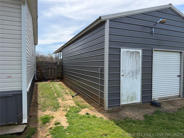 505 Cale Lane, Calera, OK 74730