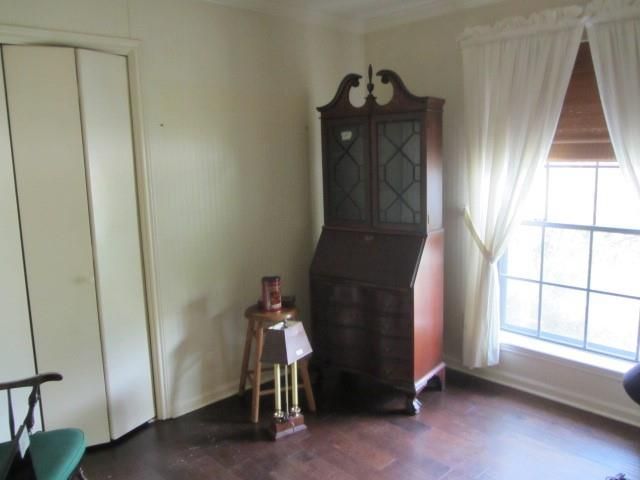 111 Elmwood Street, Huntsville, TX 77320