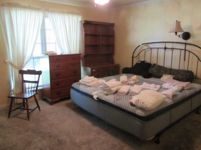 111 Elmwood Street, Huntsville, TX 77320