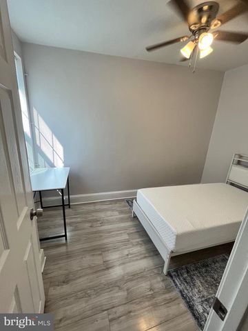 2048 N DARIEN ST, Philadelphia, PA 19122